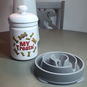 XPRES best friend originals treat canister With Punoy Slow Feed Feeder